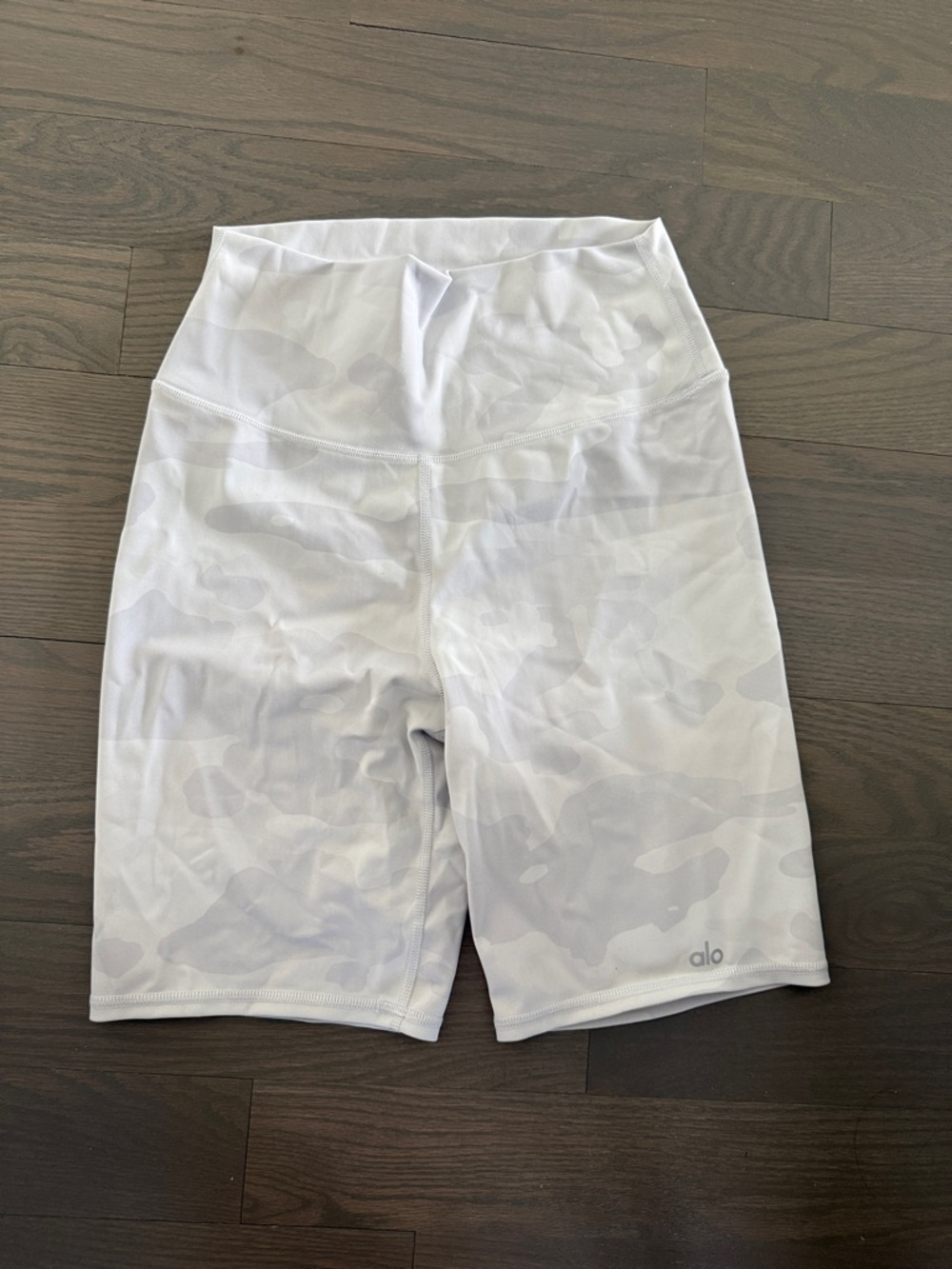 ALO Yoga White Camo Biker Shorts